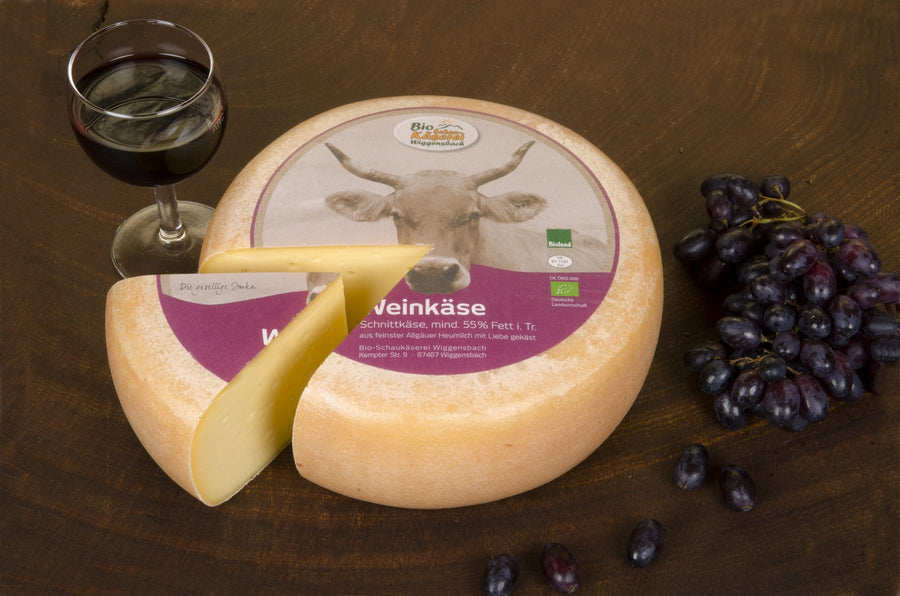 Weinkäse Bio-Schnittkäse aus Allgäuer Bio-Heumilch mit Rotwein und Rote Bete